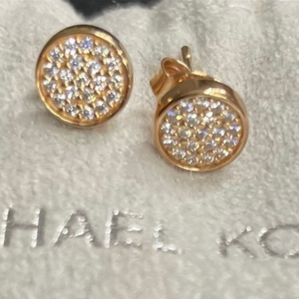 BRAND NEW Michael Kors Rose Gold Pave Disc Stud Earrings